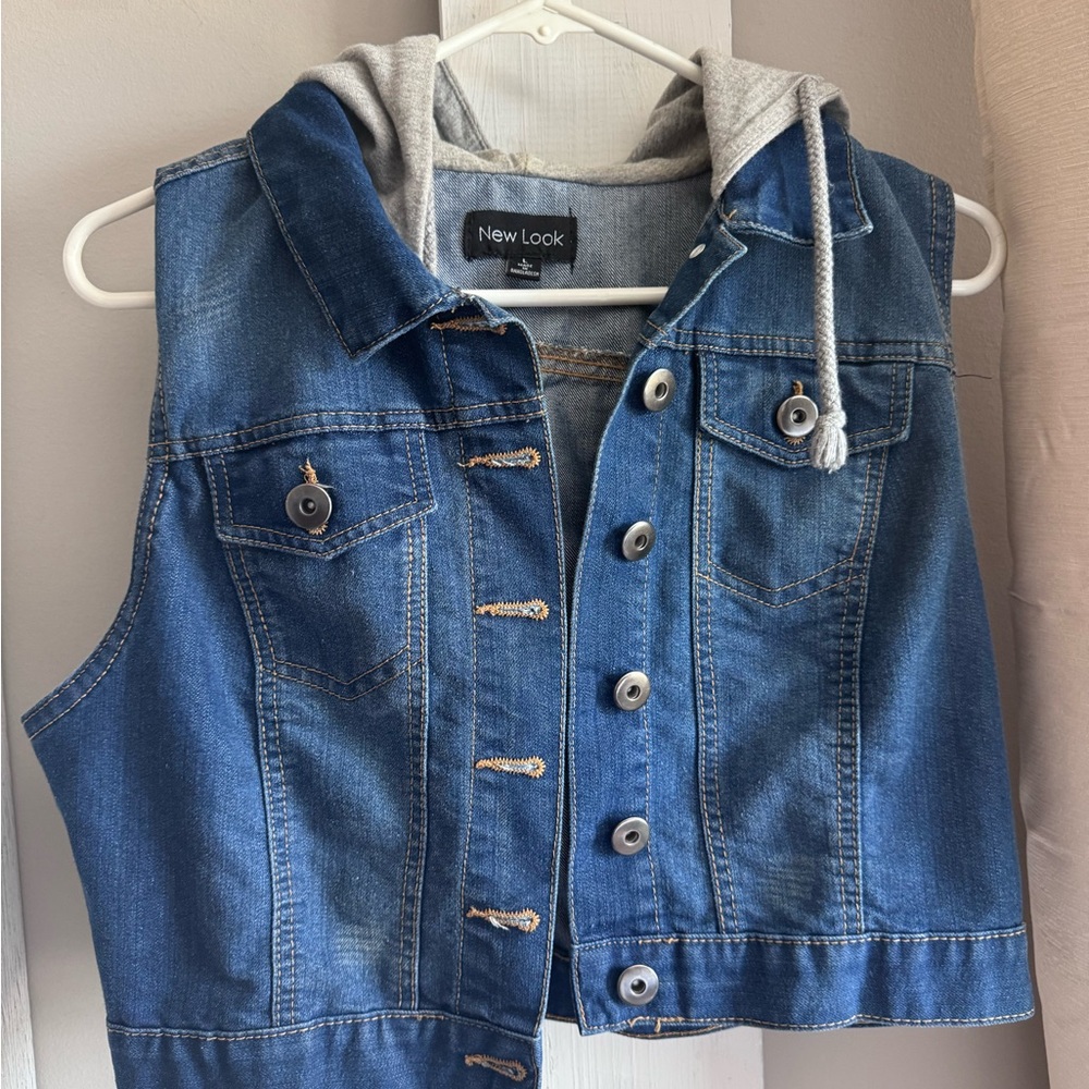 Vest Bundle - Picture 6 of 7